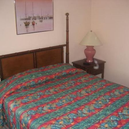 Lazy Hours Motel Flagler Beach Room photo
